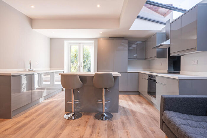 5 Bedroom Terraced House To Rent In Tennyson Road, SO17