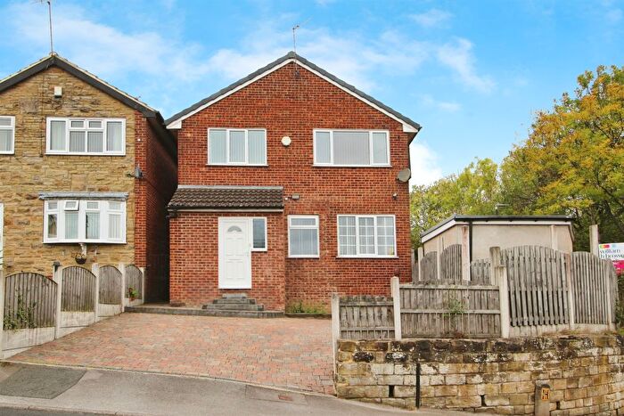 4 Bedroom Detached House For Sale In Troy Rise, Morley, Leeds, LS27