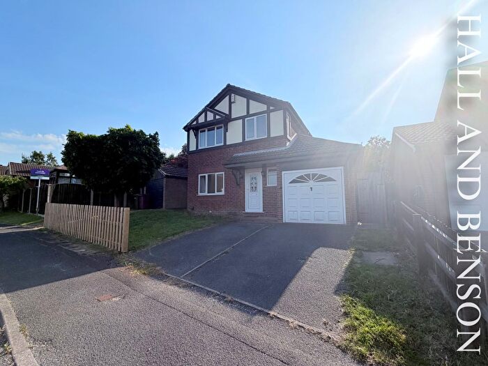 3 Bedroom Property To Rent In Erica Drive, Alfreton, DE55