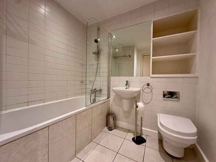 1 Bedroom Flat To Rent In Mitchell Street, City Centre, Glasgow, G1