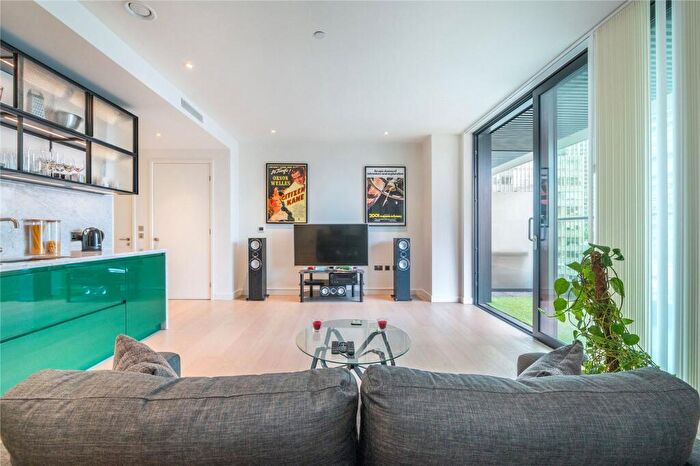 1 Bedroom Flat For Sale In Bagshaw Building, Wards Place, E14