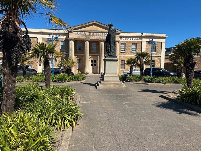 2 Bedroom Apartment For Sale In Alexandra Court, Canterbury Road, Margate, CT9