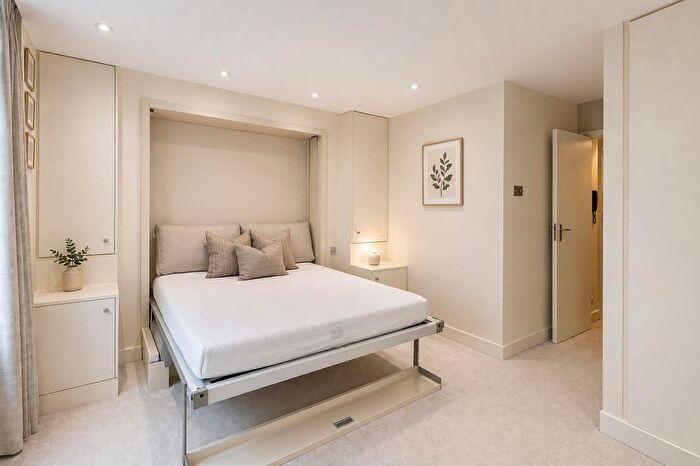 Studio To Rent In Draycott Avenue, Chelsea, SW3