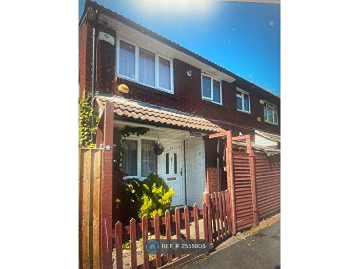 1 Bedroom End Of Terrace House To Rent In Chichester Close, London, E6