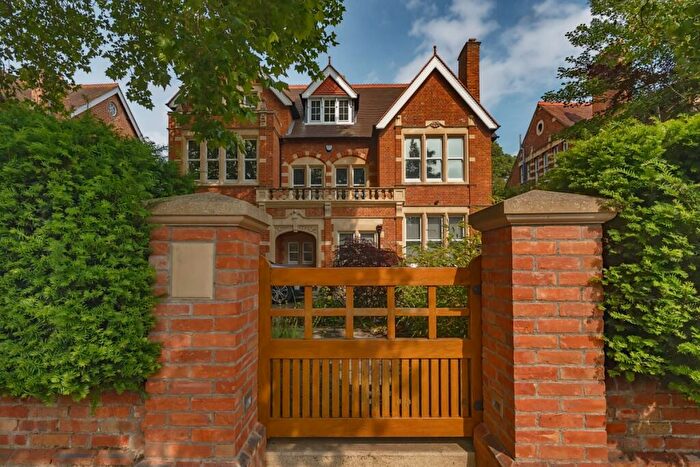 4 Bedroom Flat To Rent In Banbury Road Oxford, OX2