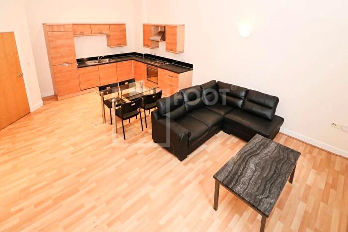 2 Bedroom Apartment To Rent In Pearl Assurance, Bank Street, Bradford, BD1
