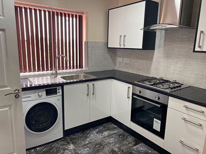 Studio To Rent In Salters Lane, Tamworth, B79