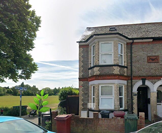 4 Bedroom Terraced House For Sale In Gosbrook Road, Caversham, RG4