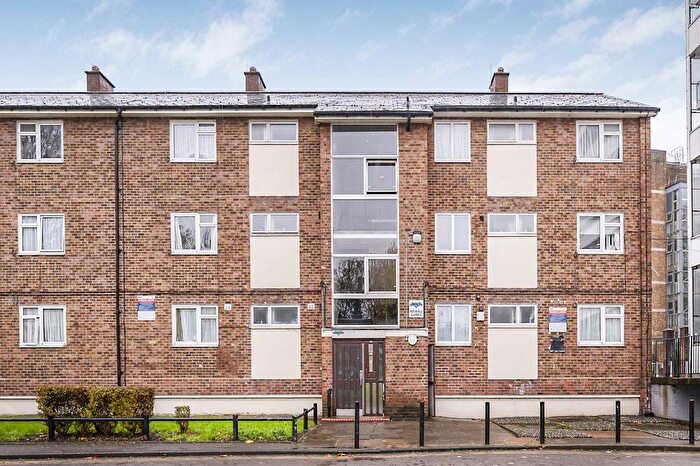 2 Bedroom Flat To Rent In Barnardo Gardens, Barnardo Street, London, E1