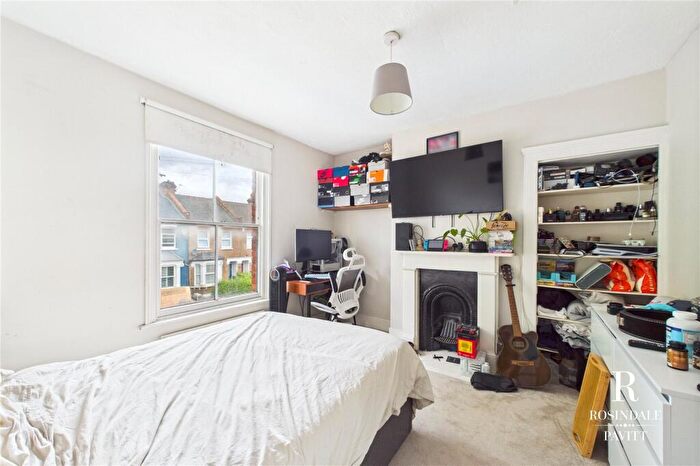 2 Bedroom Semi-Detached House For Sale In Beddington Grove, Wallington, SM6