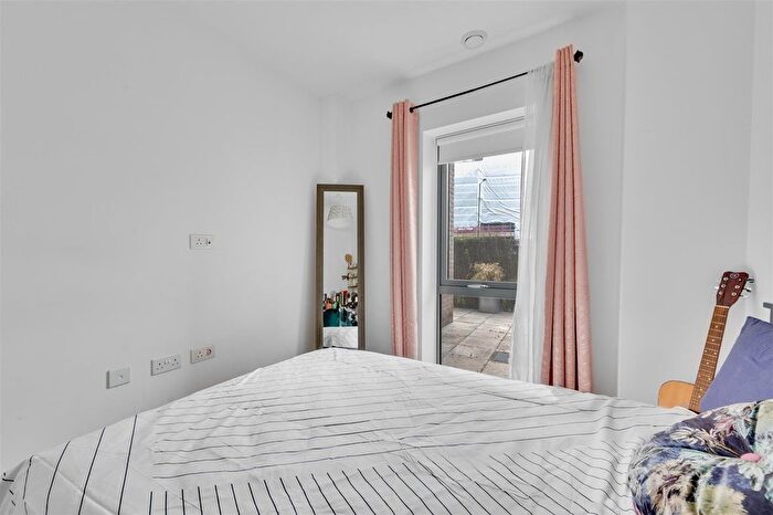 2 Bedroom Flat For Sale In Canaletto Court, Willesden, NW10