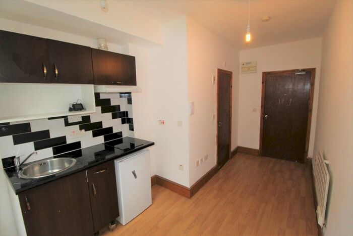 Studio To Rent In Connect Hosue, Willow Lane, Mitcham, CR4