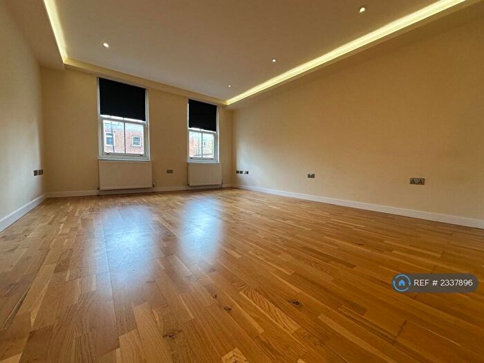 1 Bedroom Flat To Rent In Kingsland Road, London, E2