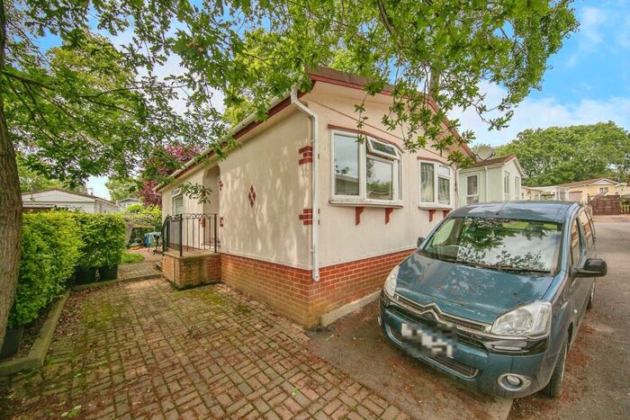 2 Bedroom Detached House For Sale In Blueleighs Park Homes, Great Blakenham, Ipswich, Suffolk, IP6