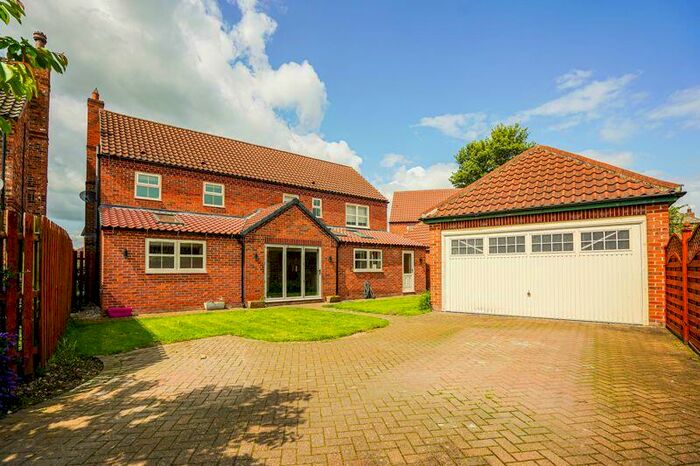6 Bedroom Detached House For Sale In Bridge Farm, Pollington, Goole, DN14