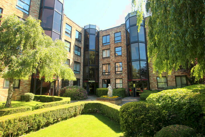 1 Bedroom Apartment To Rent In Manhattan Drive, Cambridge, CB4