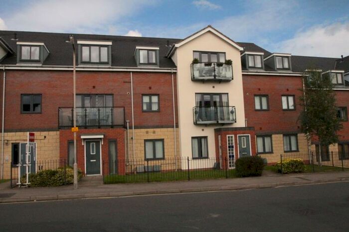 2 Bedroom Apartment To Rent In Aqua Court, Rowley Regis, West Midlands, B65