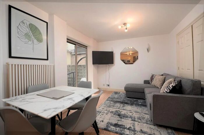 1 Bedroom Flat To Rent In Shavers Place (), Piccadilly Circus, London, SW1Y