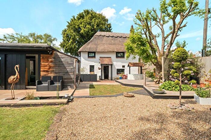 3 Bedroom House For Sale In Bishopstone Road, Stone, HP17