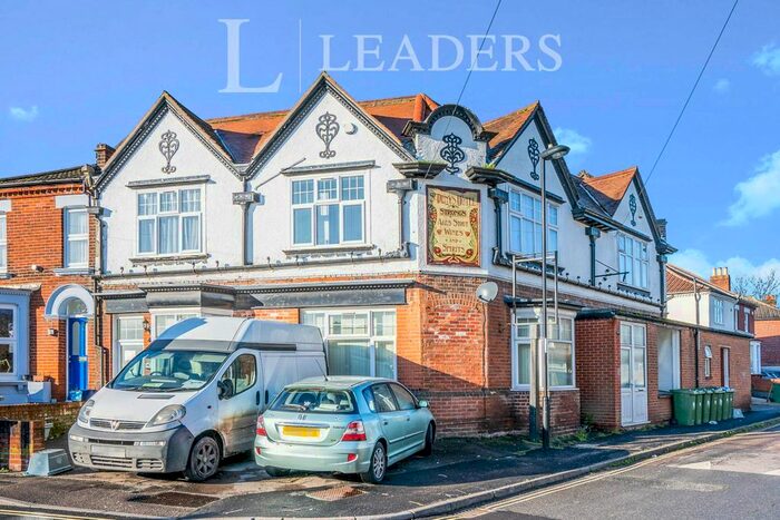 2 Bedroom Flat To Rent In Aberdeen Road, SO17