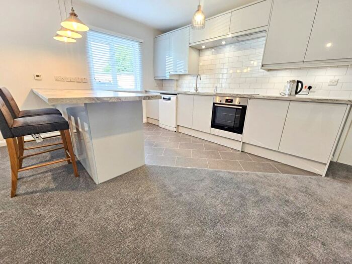 2 Bedroom Apartment To Rent In Southmead Road, Westbury-on-Trym, Bristol, BS10