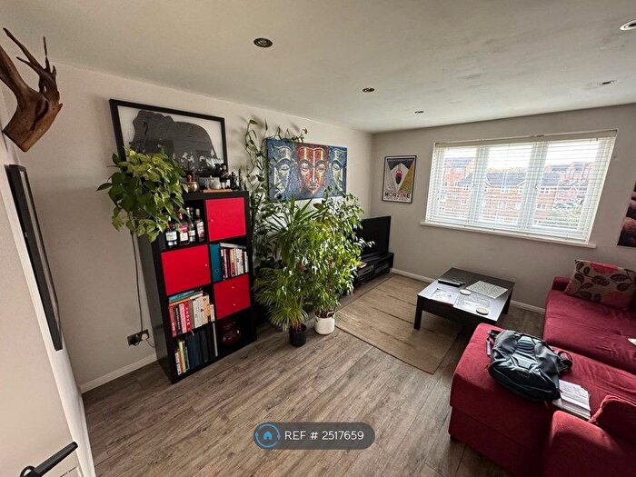 2 Bedroom Flat To Rent In Dalton House, London, SE14