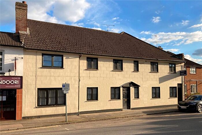 4 Bedroom Apartment To Rent In West Street, Farnham, GU9