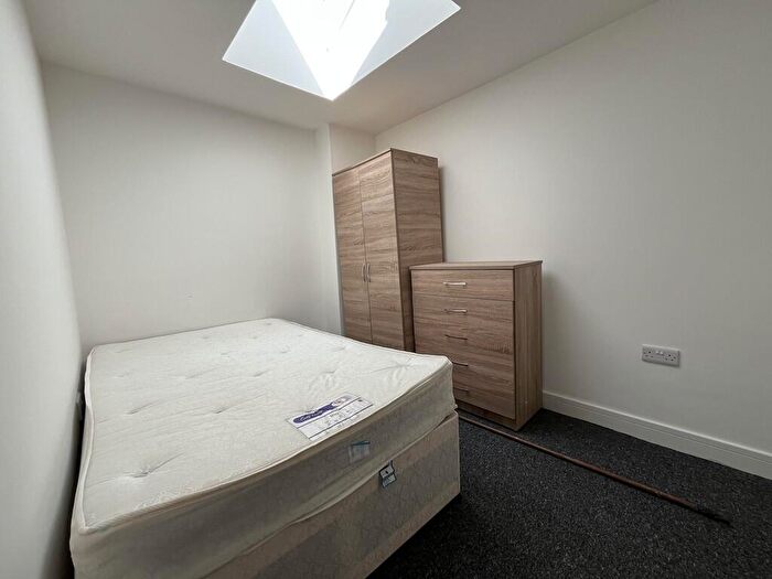 1 Bedroom Flat To Rent In Rockstone Lane, Southampton, SO14
