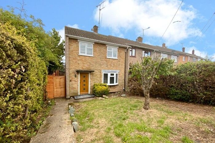 3 Bedroom End Of Terrace House To Rent In Pastures Way, Luton, LU4