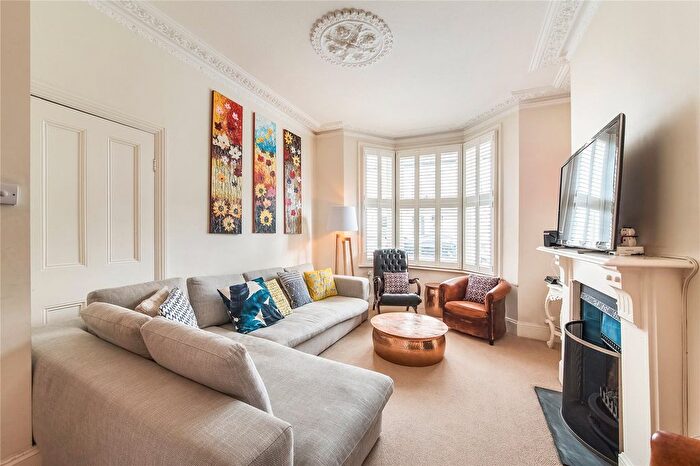 4 Bedroom Terraced House To Rent In Hartismere Road, Fulham, London, SW6