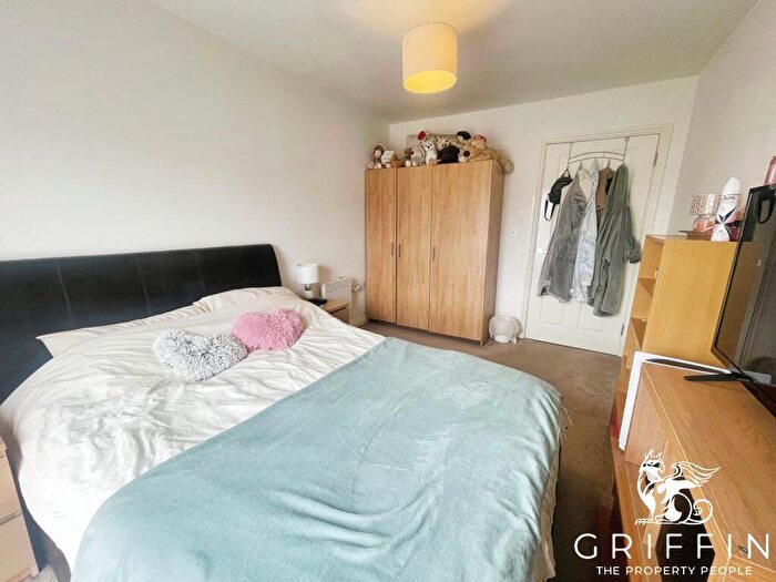 2 Bedroom Flat To Rent In Dock Road, Tilbury, RM18
