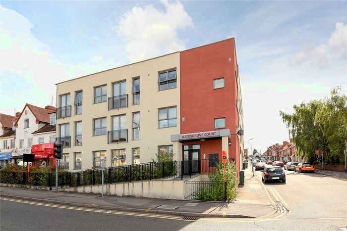 2 Bedroom Flat To Rent In Katesgrove Court, Basingstoke Road, Reading, Berkshire, RG2