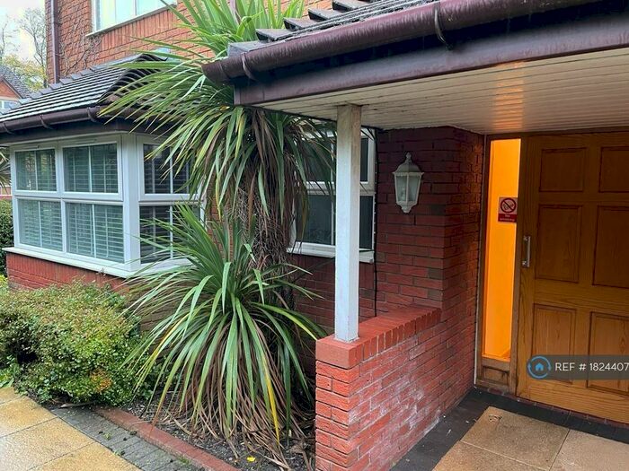 2 Bedroom Flat To Rent In Highgrove Gardens, Manchester, M20
