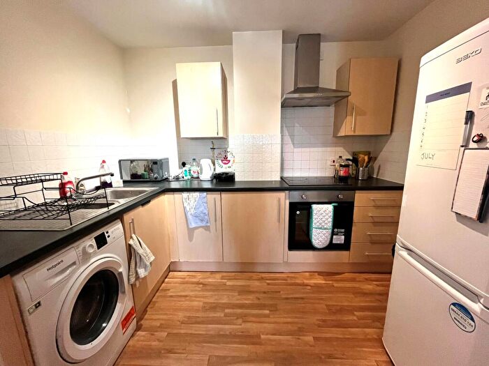 2 Bedroom Apartment To Rent In Westside Two, B1