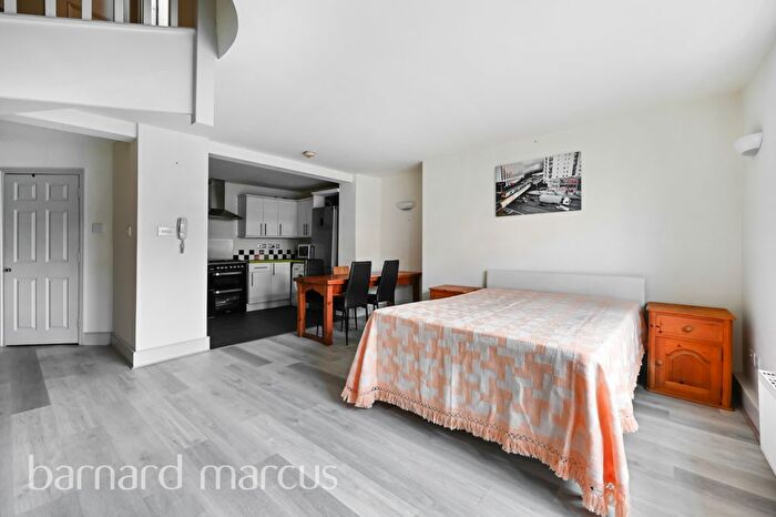 1 Bedroom Flat To Rent In West Hill, London, SW18