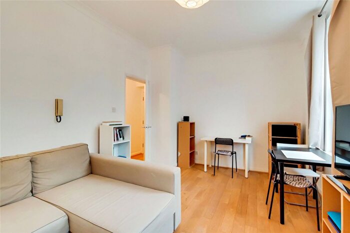 1 Bedroom Flat To Rent In Candover Street, London, W1W