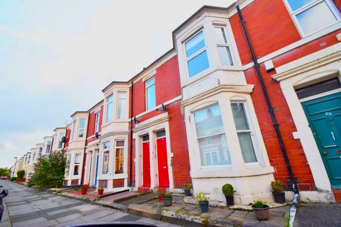 4 Bedroom Maisonette To Rent In Newlands Road, Newcastle Upon Tyne, NE2