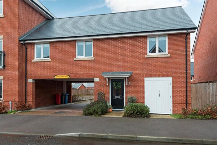 2 Bedroom Maisonette For Sale In Buffs Road, Canterbury, CT1