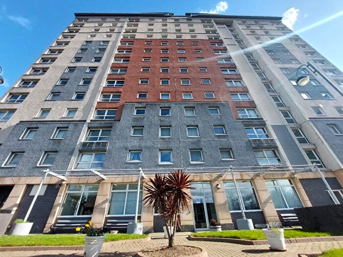 2 Bedroom Flat To Rent In South Durham Court, Sunderland, Tyne And Wear, SR1