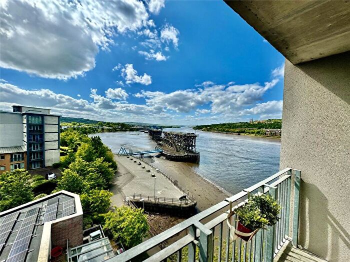 2 Bedroom Flat For Sale In North West Side, Gateshead, Tyne And Wear, NE8