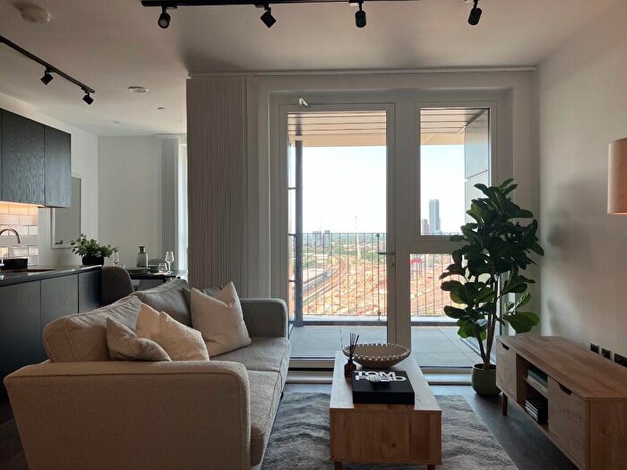 Flat To Rent In Flat, Mitre Yard, - Scrubs Lane, London, NW10