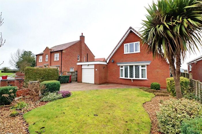 4 Bedroom Detached Bungalow For Sale In Thinholme Lane, Westwoodside, DN9