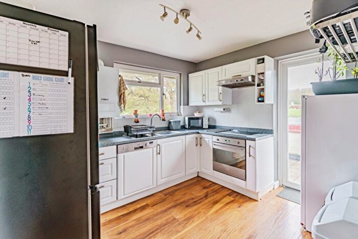 2 Bedroom Flat For Sale In Tylers Close, Godstone, Surrey, RH9