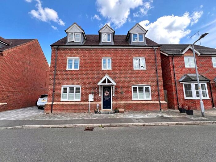 5 Bedroom Detached House For Sale In Brown Close, St Crispin, Northampton, NN5