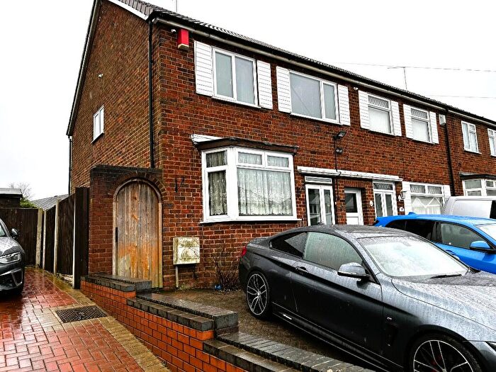 3 Bedroom End Of Terrace House For Sale In Grafton Road, Oldbury, West Midlands, B68