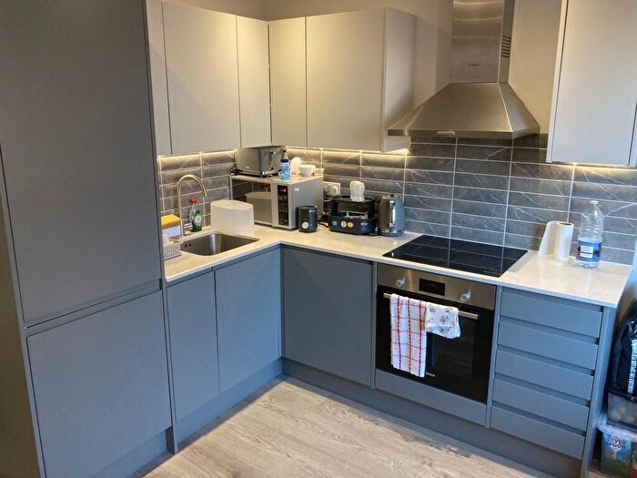 1 Bedroom Flat To Rent In Barking Road, London, E13