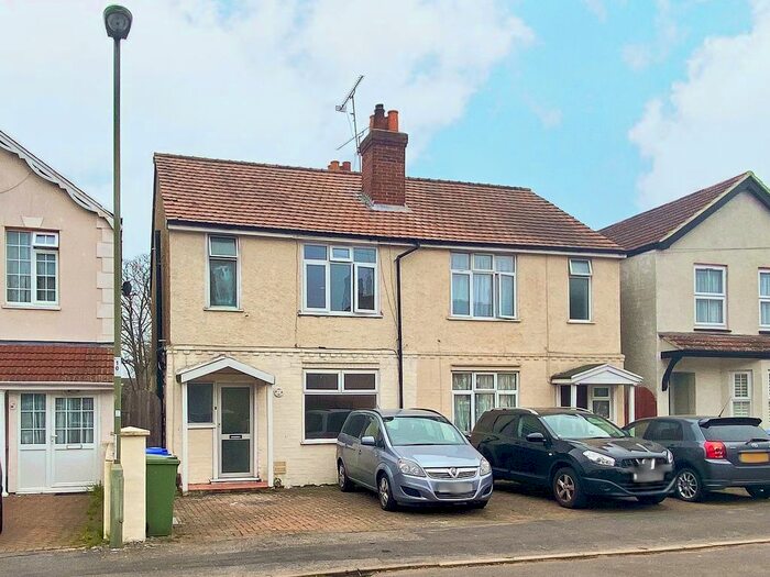 3 Bedroom Semi-Detached House To Rent In Peabody Road, North Camp, Farnborough, GU14