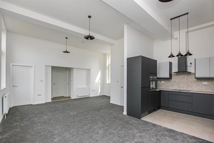 2 Bedroom Flat For Sale In Montagu Street, Kettering, NN16