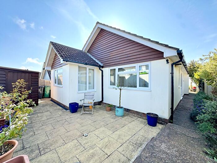 2 Bedroom Bungalow To Rent In Warren Close, Brighton, BN2
