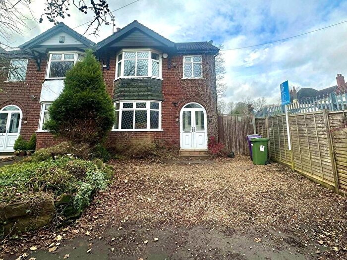 4 Bedroom Semi Detached House To Rent In Rosemary Avenue, Wolverhampton, West Midlands, WV4